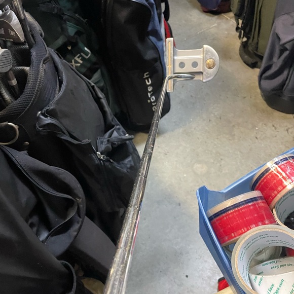 Master grip 415cr golf putter in right handed
Steel shaft 35 length - Picture 5 of 7